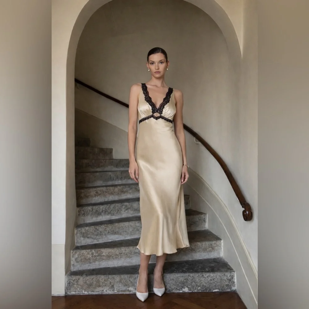 Reformation Alicyn Lace Trim Satin Slip Dress Ivory Cream Silk Size 0 - Picture 2 of 10